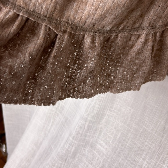 Maeve Anthropologie,sweater,oversized S. ( M/L) PTP 21.5” ruffles ,peplum,boho, - Picture 5 of 7
